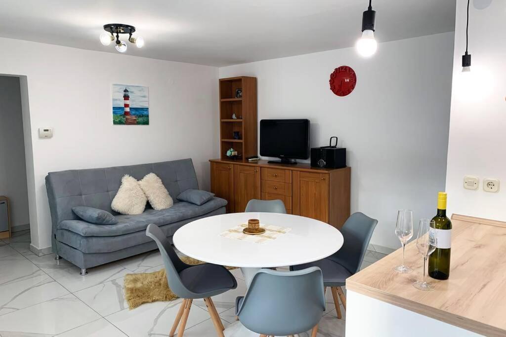 NEW Apartment Ema Krk Town Zewnętrze zdjęcie