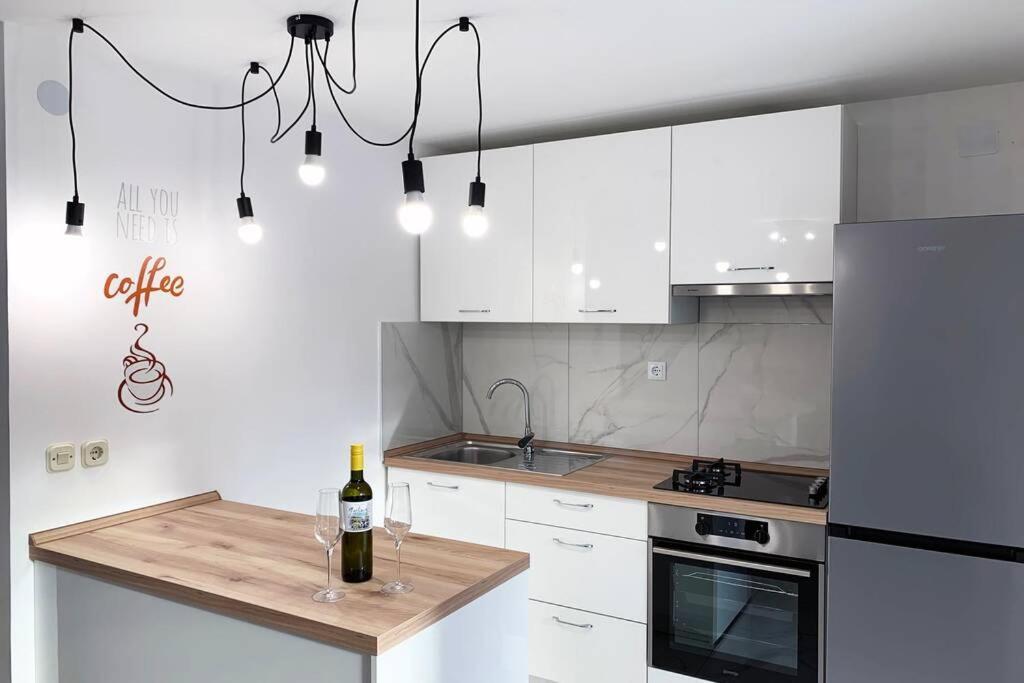 NEW Apartment Ema Krk Town Zewnętrze zdjęcie